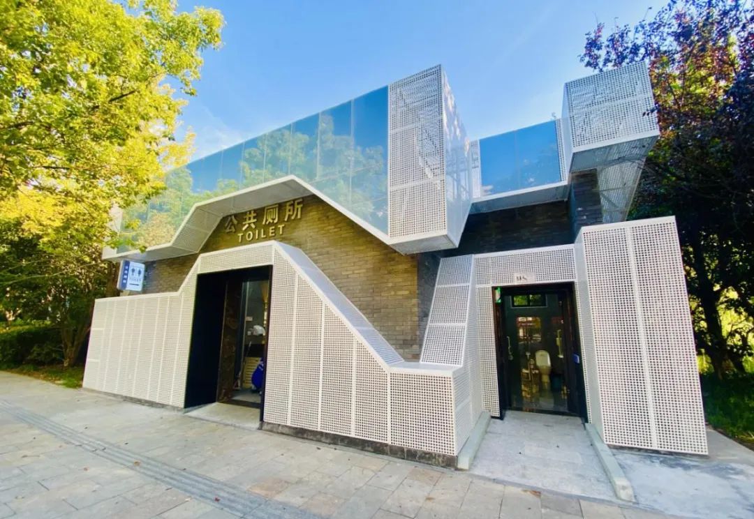 1672710752470892wn0h.jpg 01.jpg